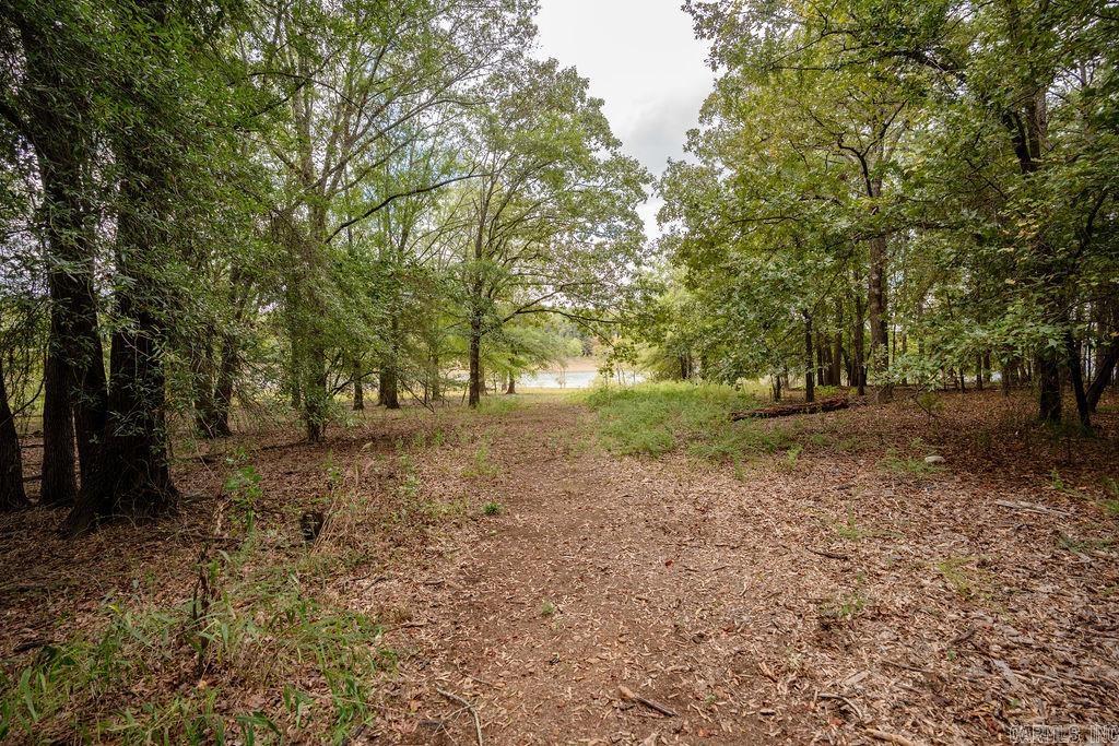 BAYWOOD - LAKE - Residential