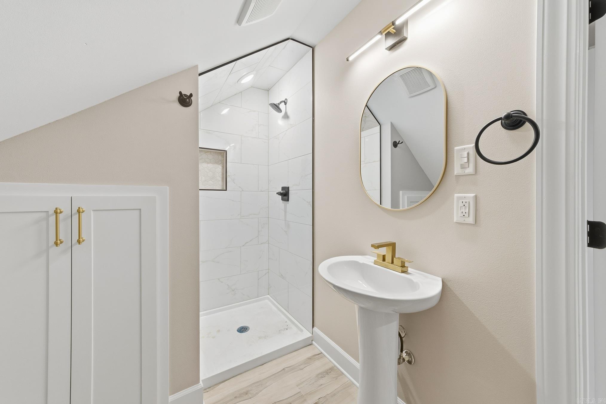 GREYSTONE - Residential