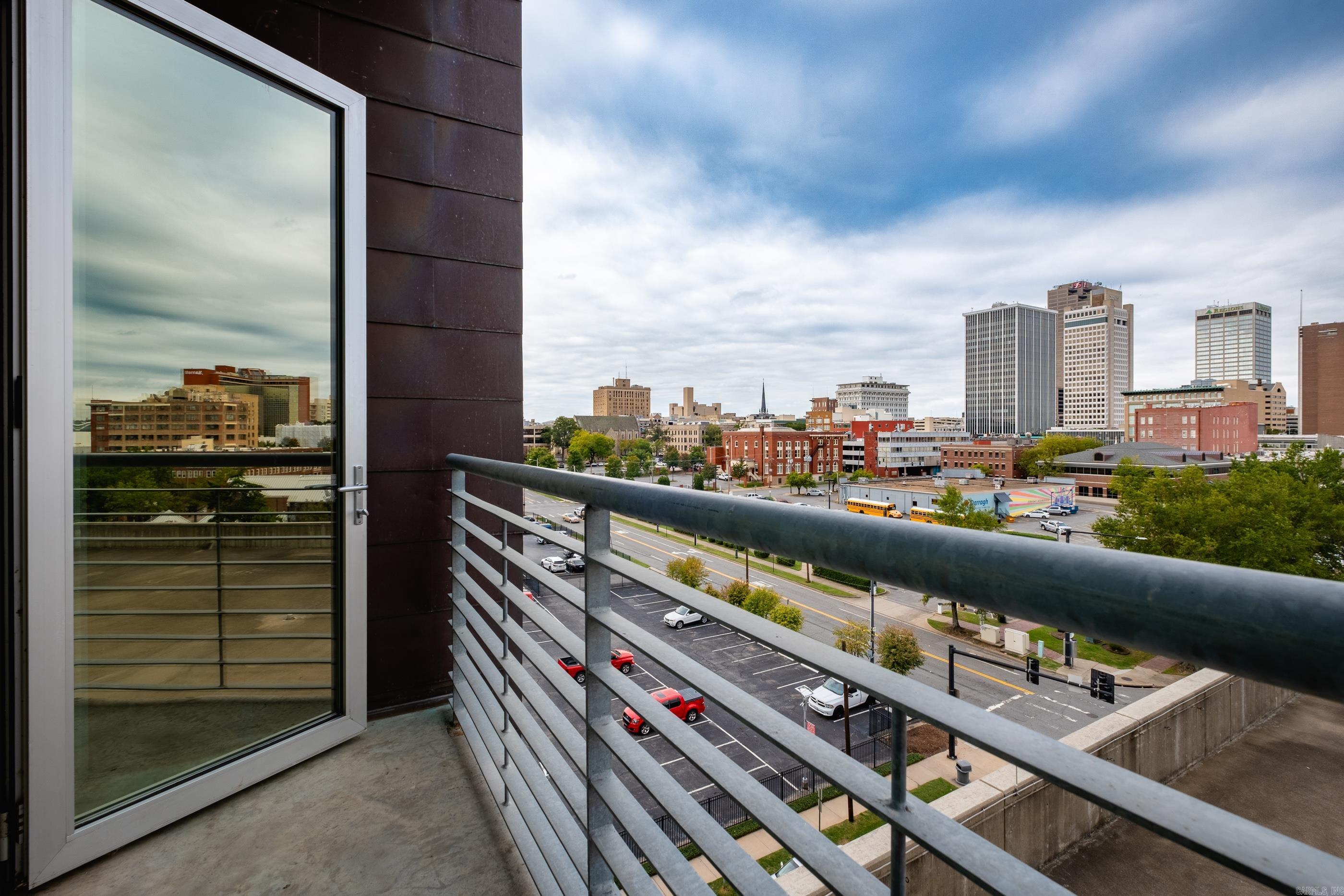 300 THIRD HPR - Residential