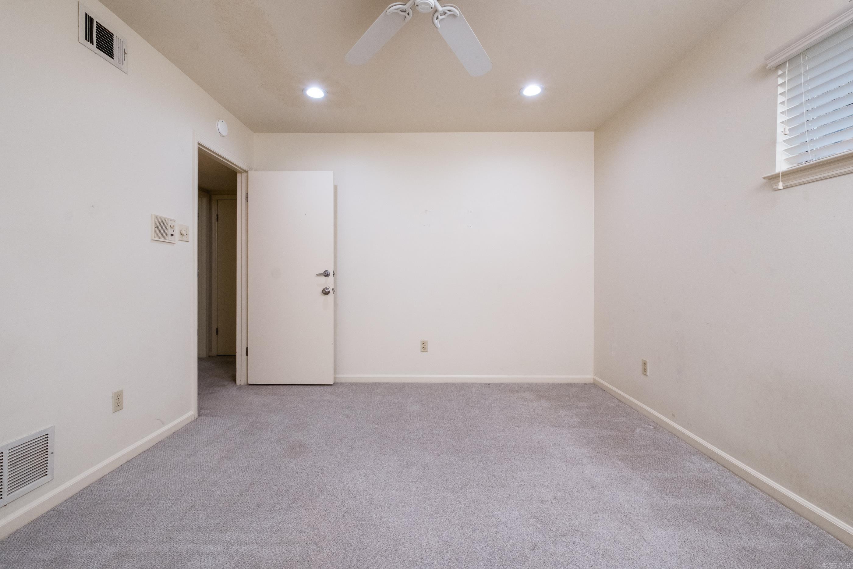 Leawood Manor 1st - Residential