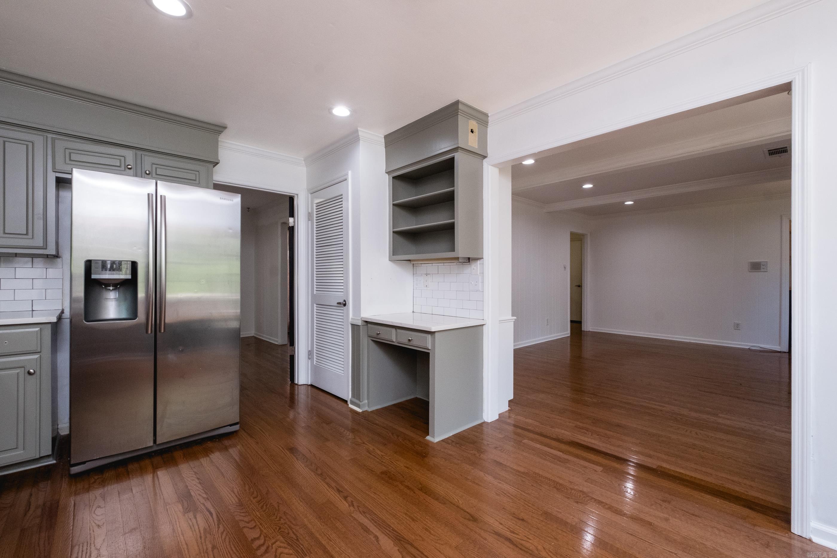 Leawood Manor 1st - Residential