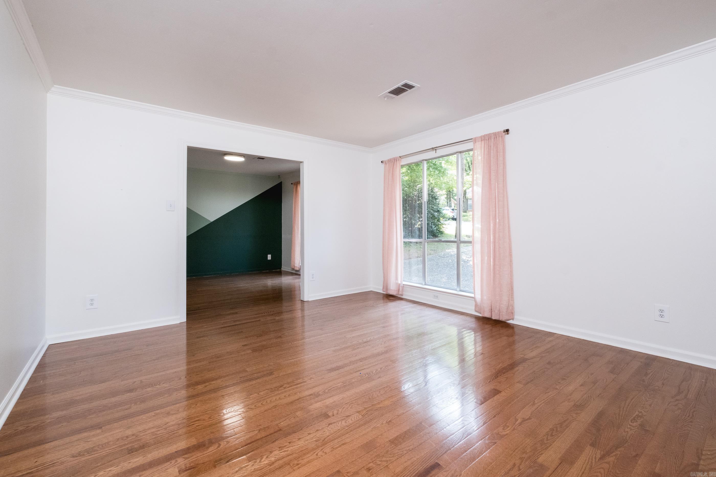 Leawood Manor 1st - Residential