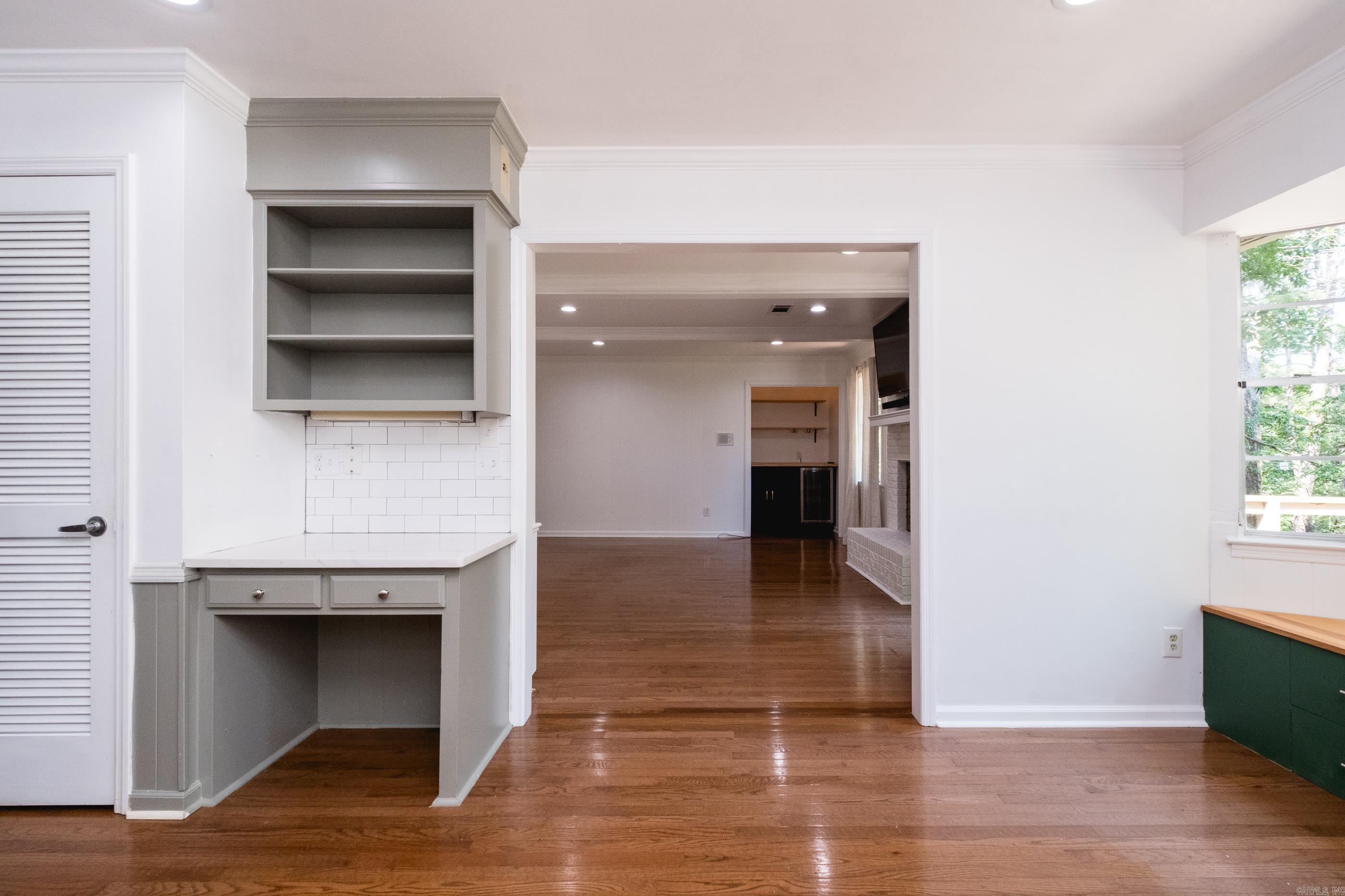 Leawood Manor 1st - Residential