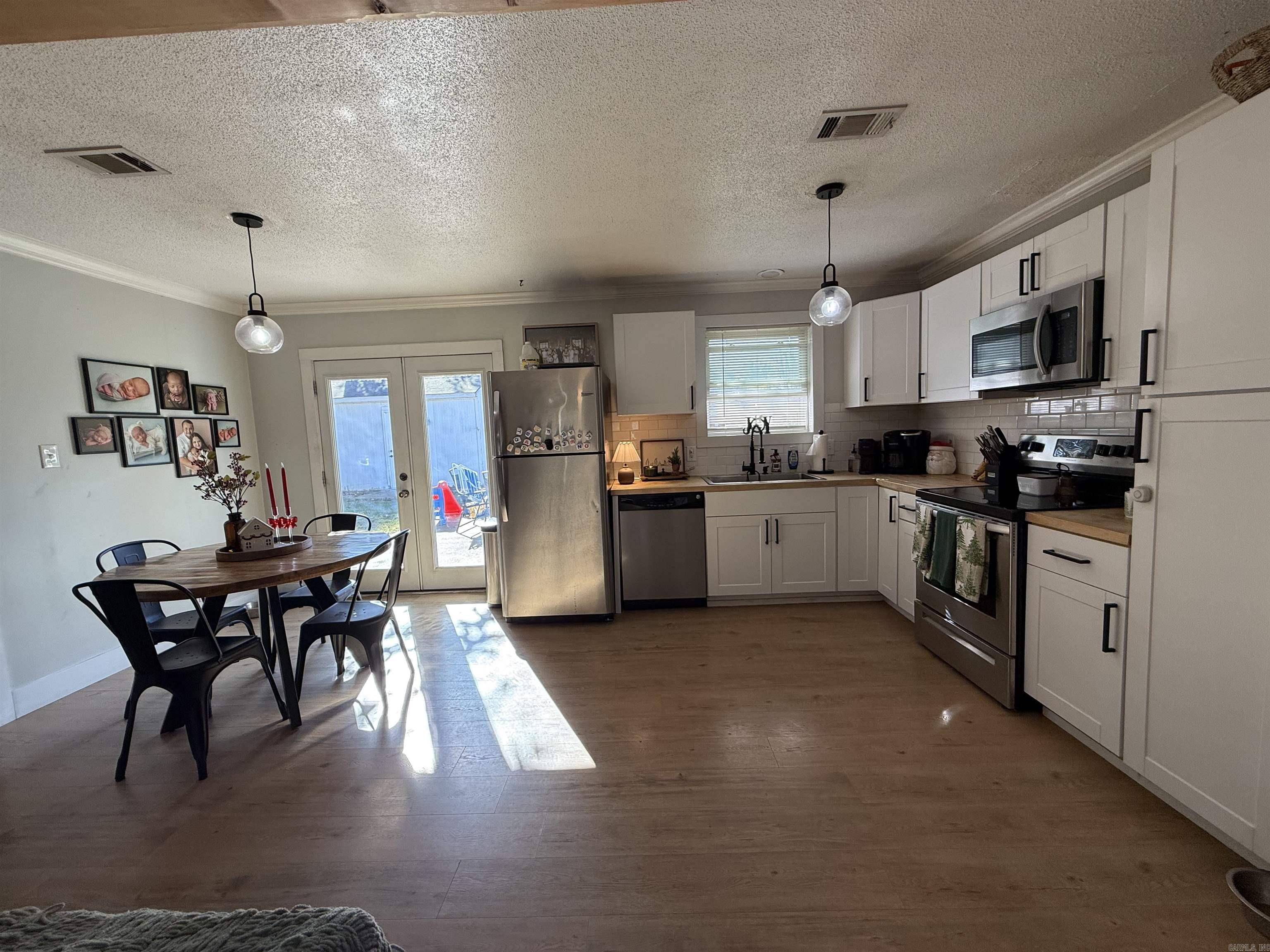 BRAWNER AND CRABB ADDITION - Residential