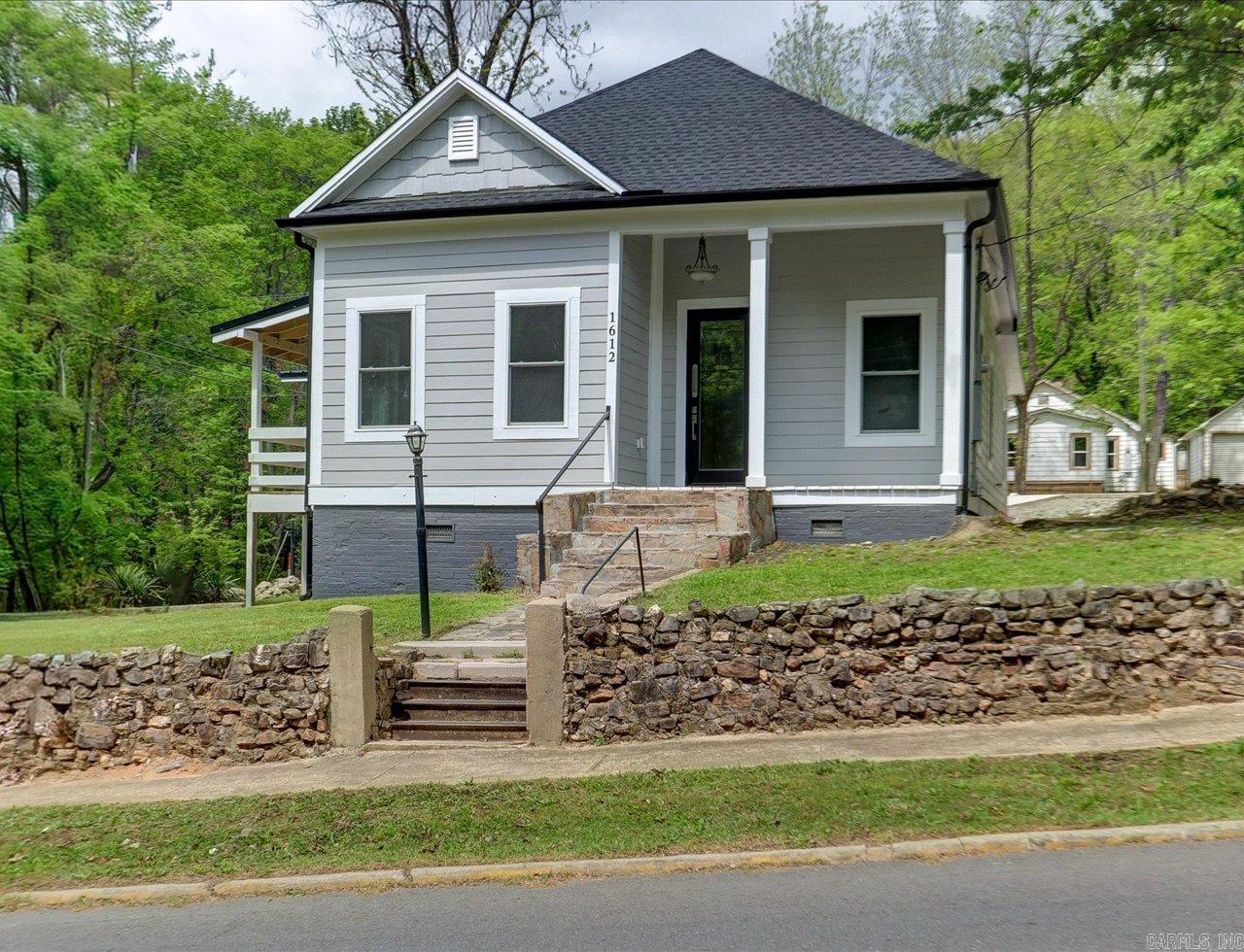 WEST END HIGHLAND - Residential