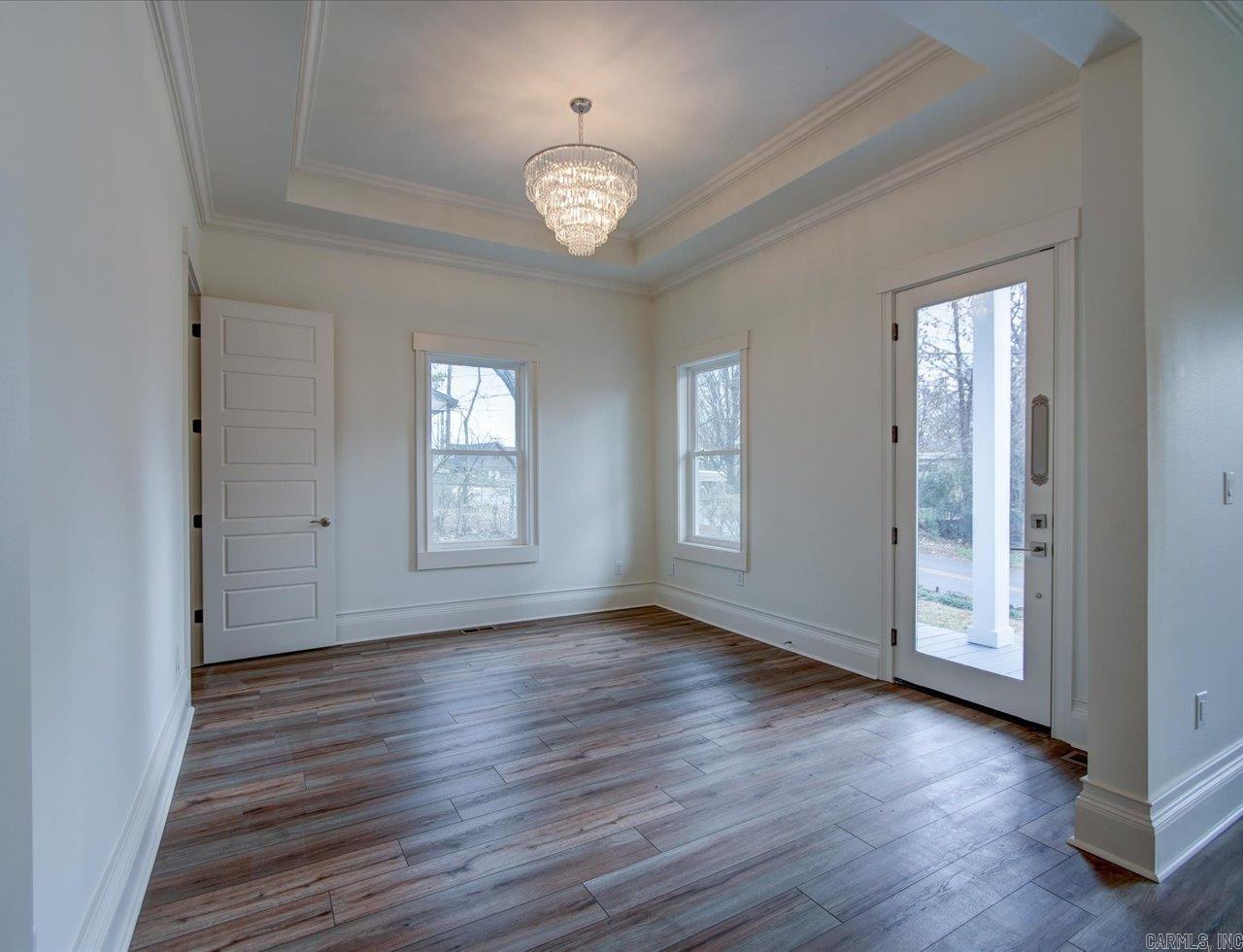 WEST END HIGHLAND - Residential