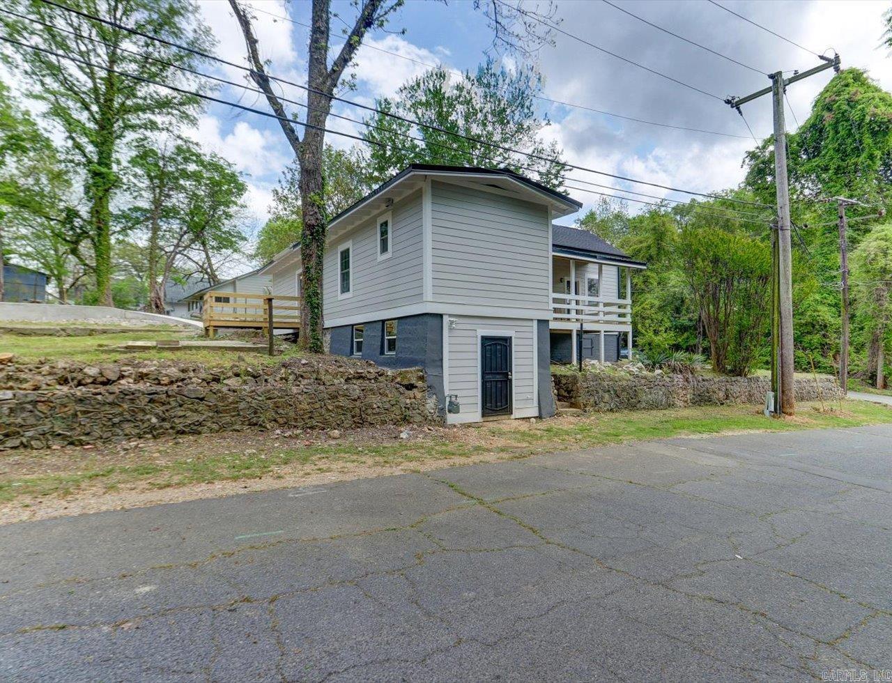 WEST END HIGHLAND - Residential