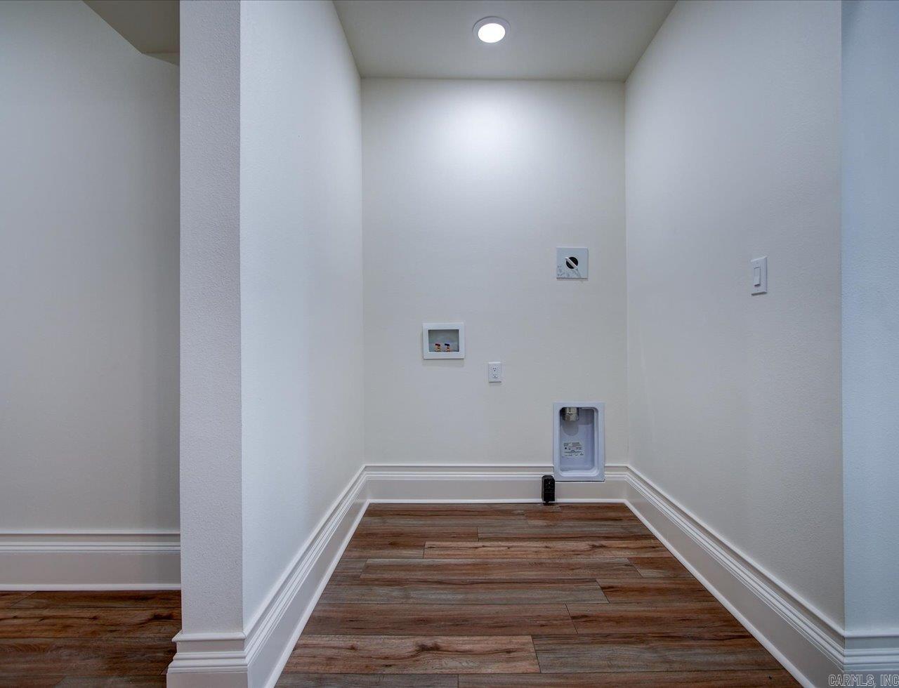 WEST END HIGHLAND - Residential