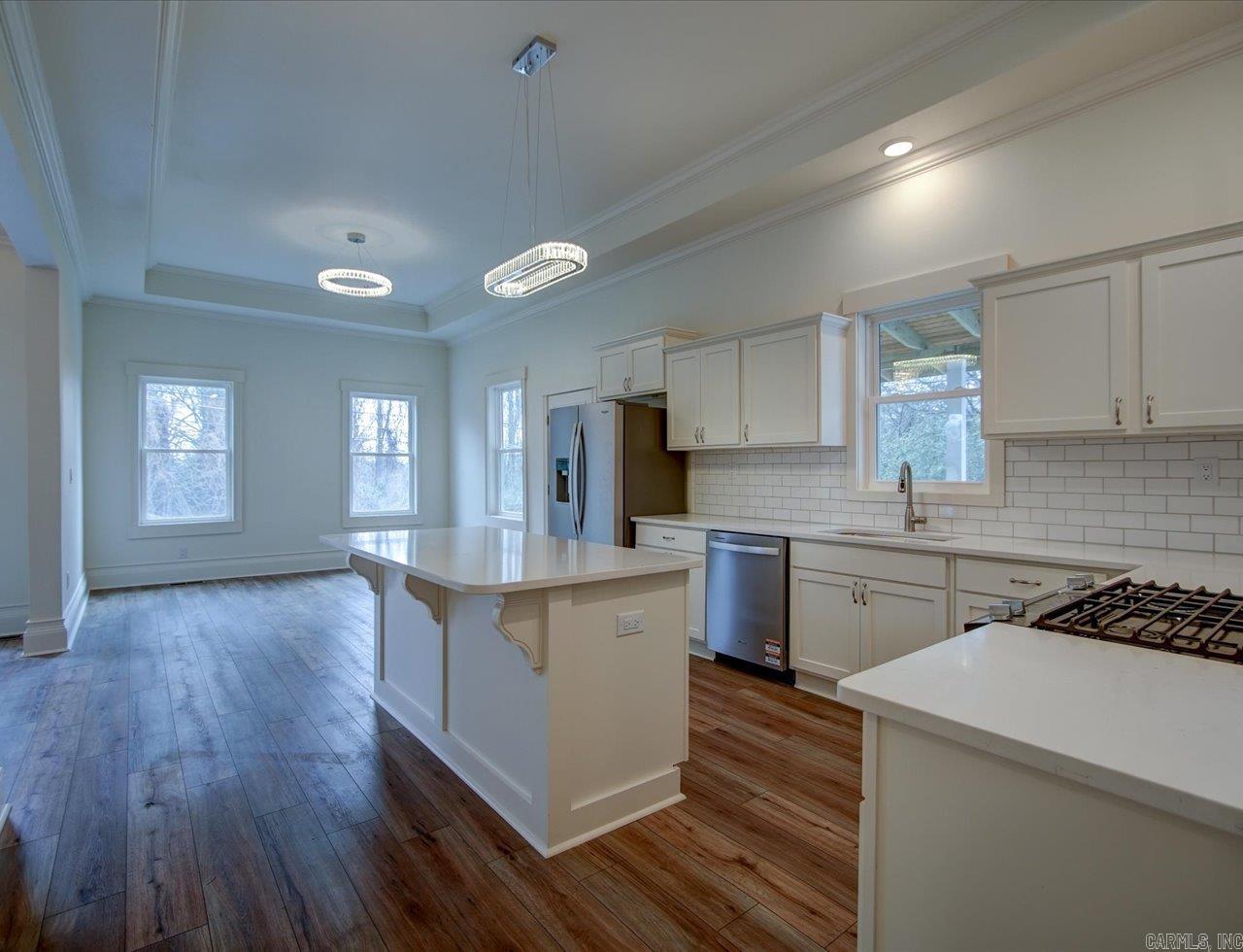 WEST END HIGHLAND - Residential