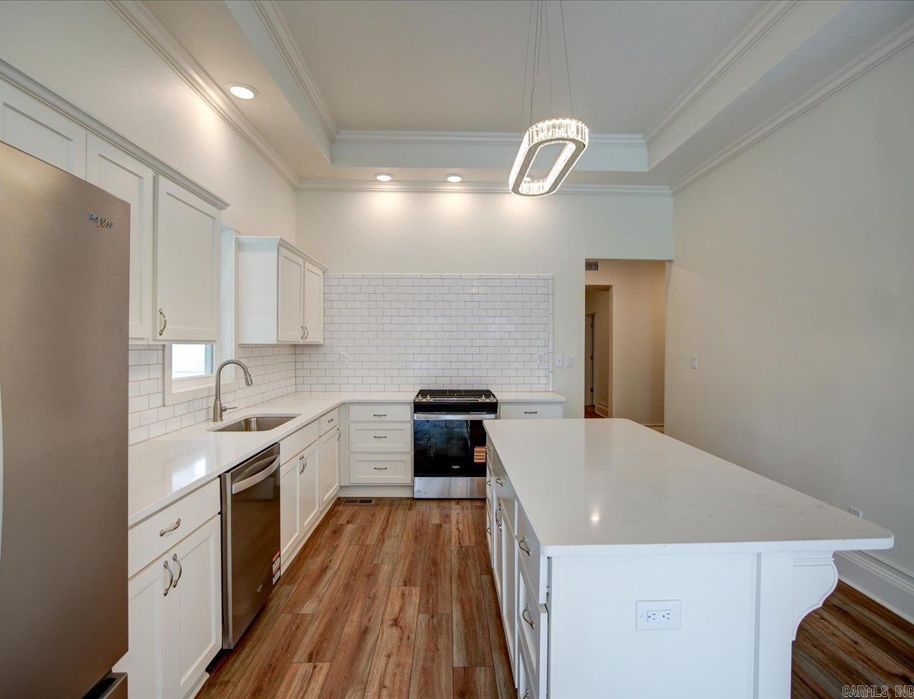 WEST END HIGHLAND - Residential