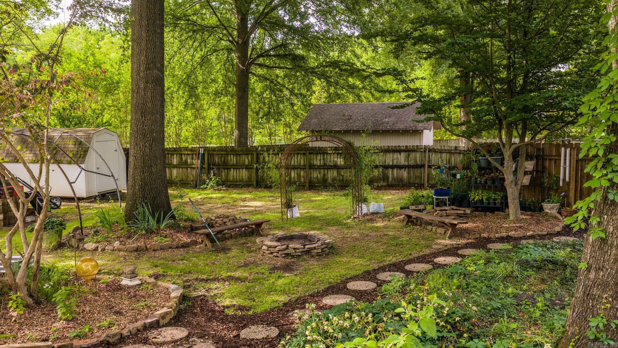 SMOKING OAKS ADD - Residential