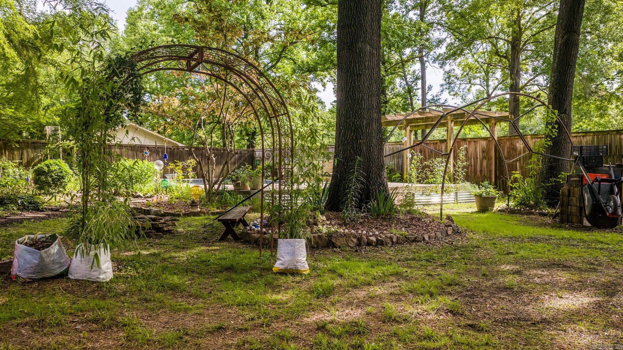 SMOKING OAKS ADD - Residential