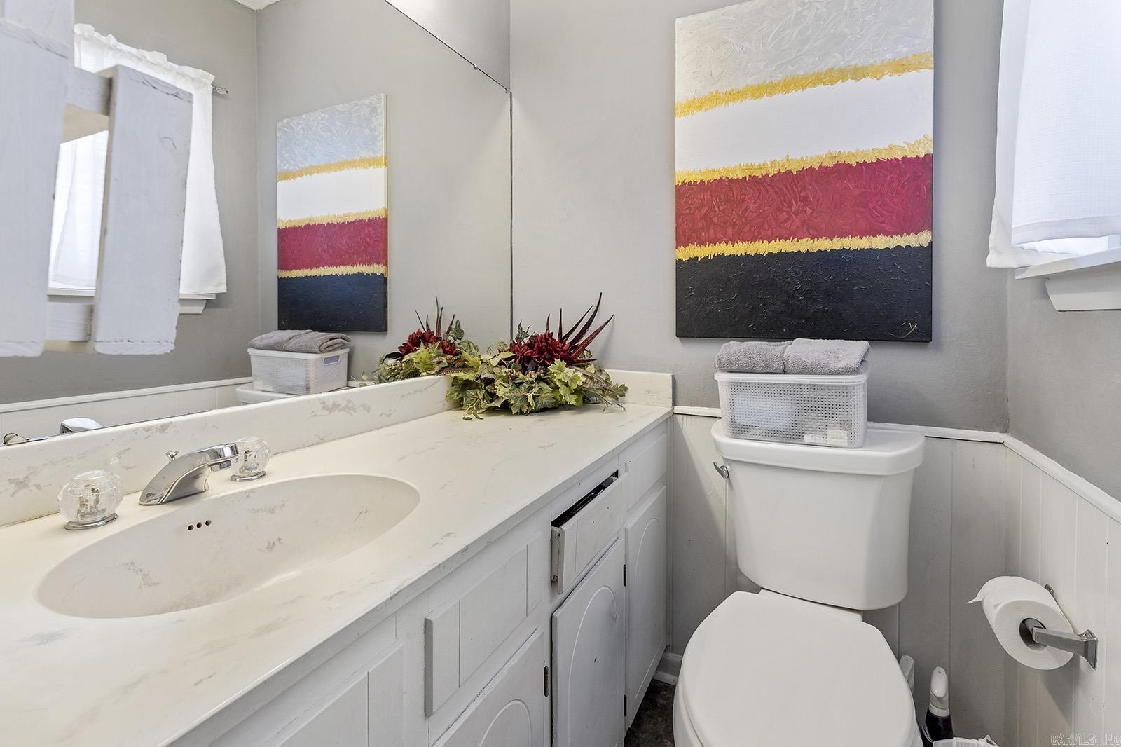 NORTH HILLS MANOR - Residential