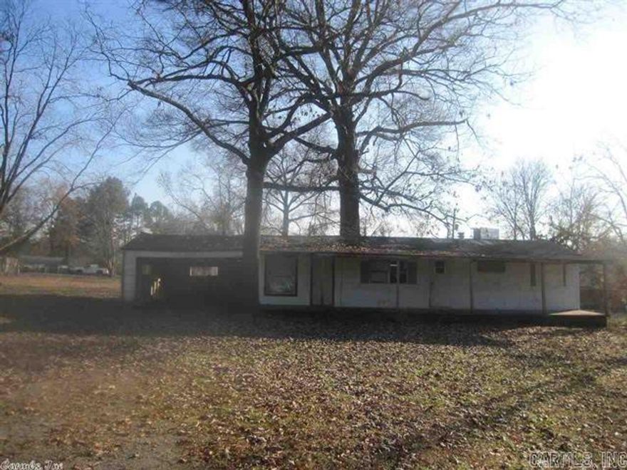 Nice level lot with a Mobile Home on it that conveys at no value.