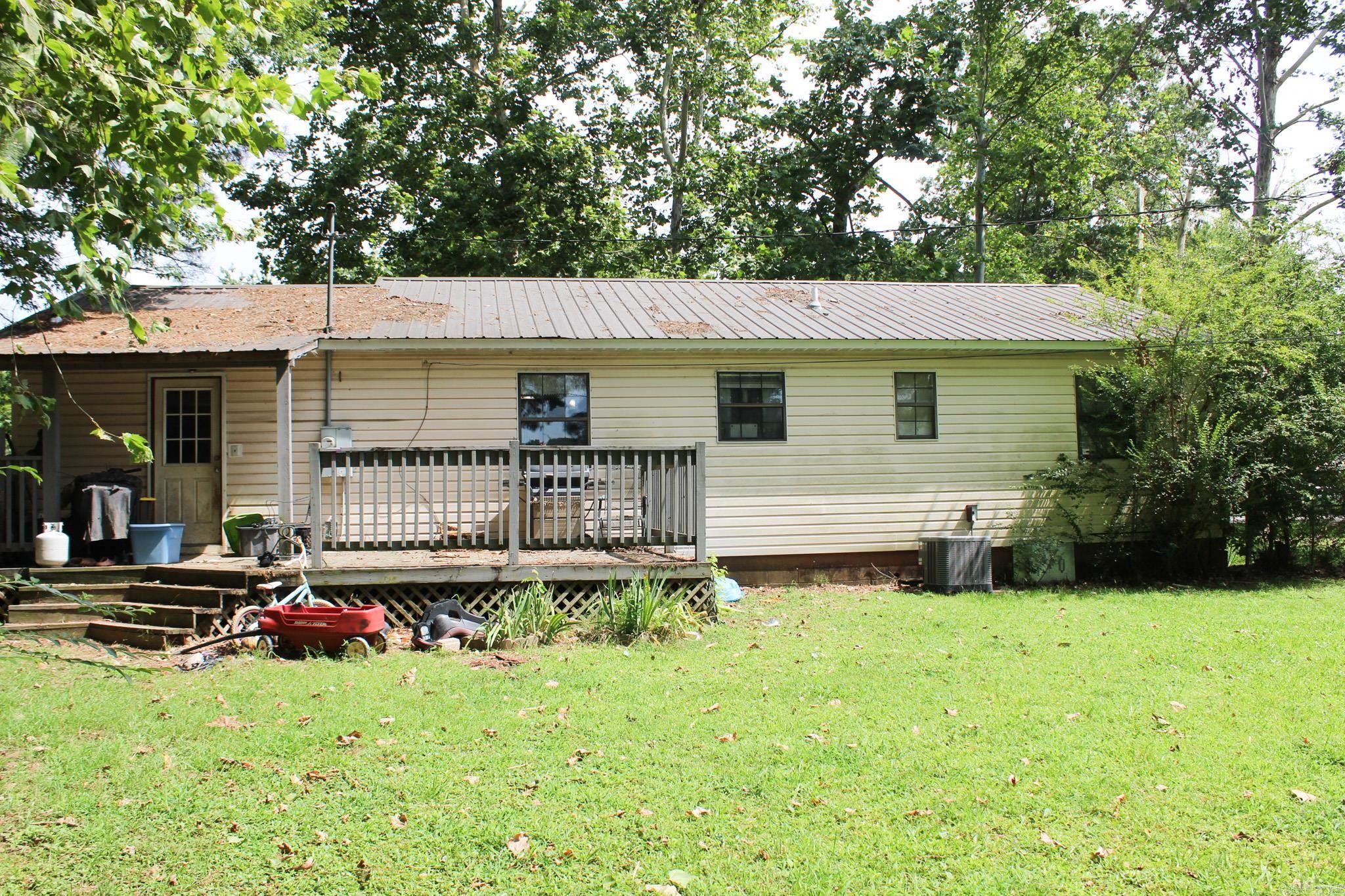 LAPLAZA ACRES - Residential