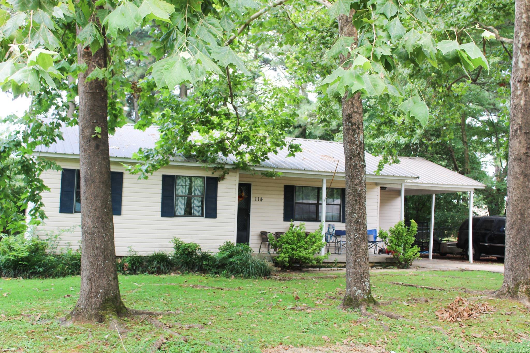 LAPLAZA ACRES - Residential