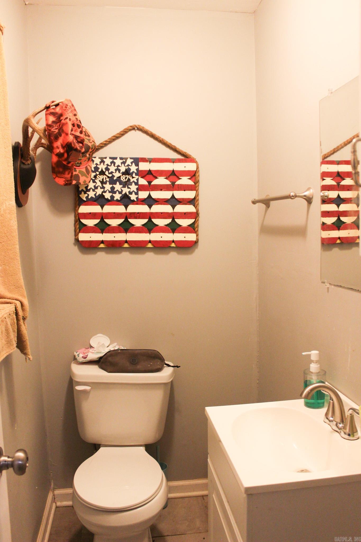 LAPLAZA ACRES - Residential