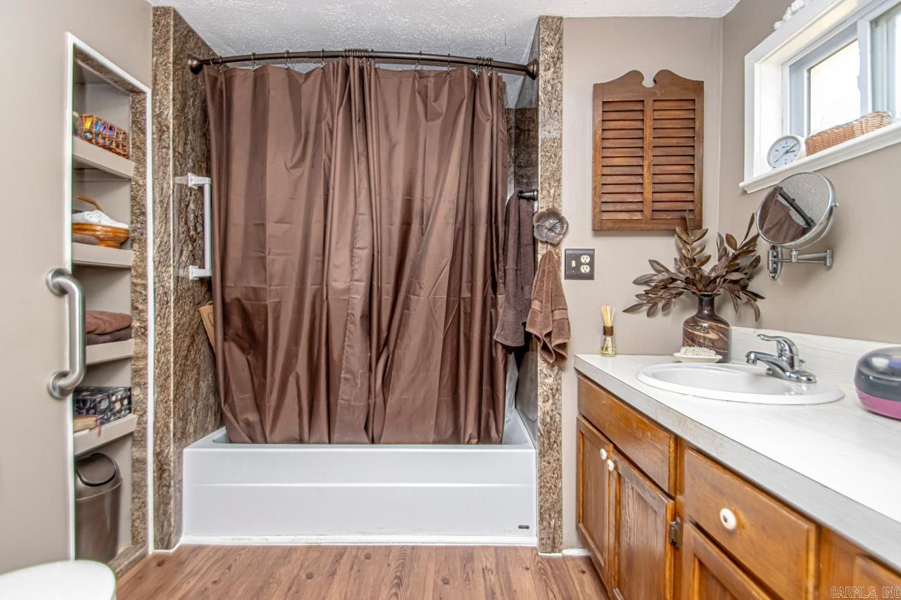 Mabelvale - Residential Income