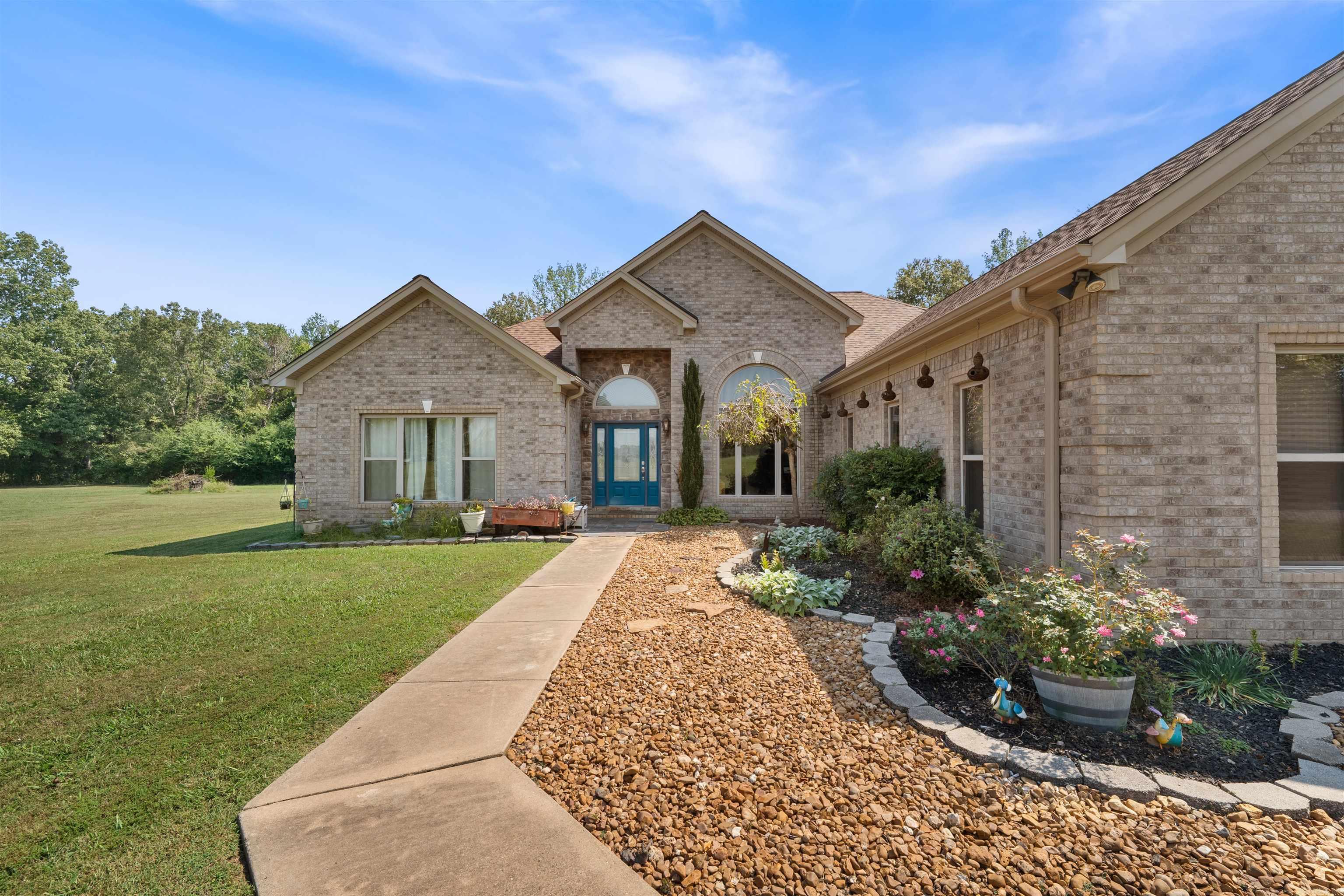 CYPRESS BAYOU ESTATES - Residential