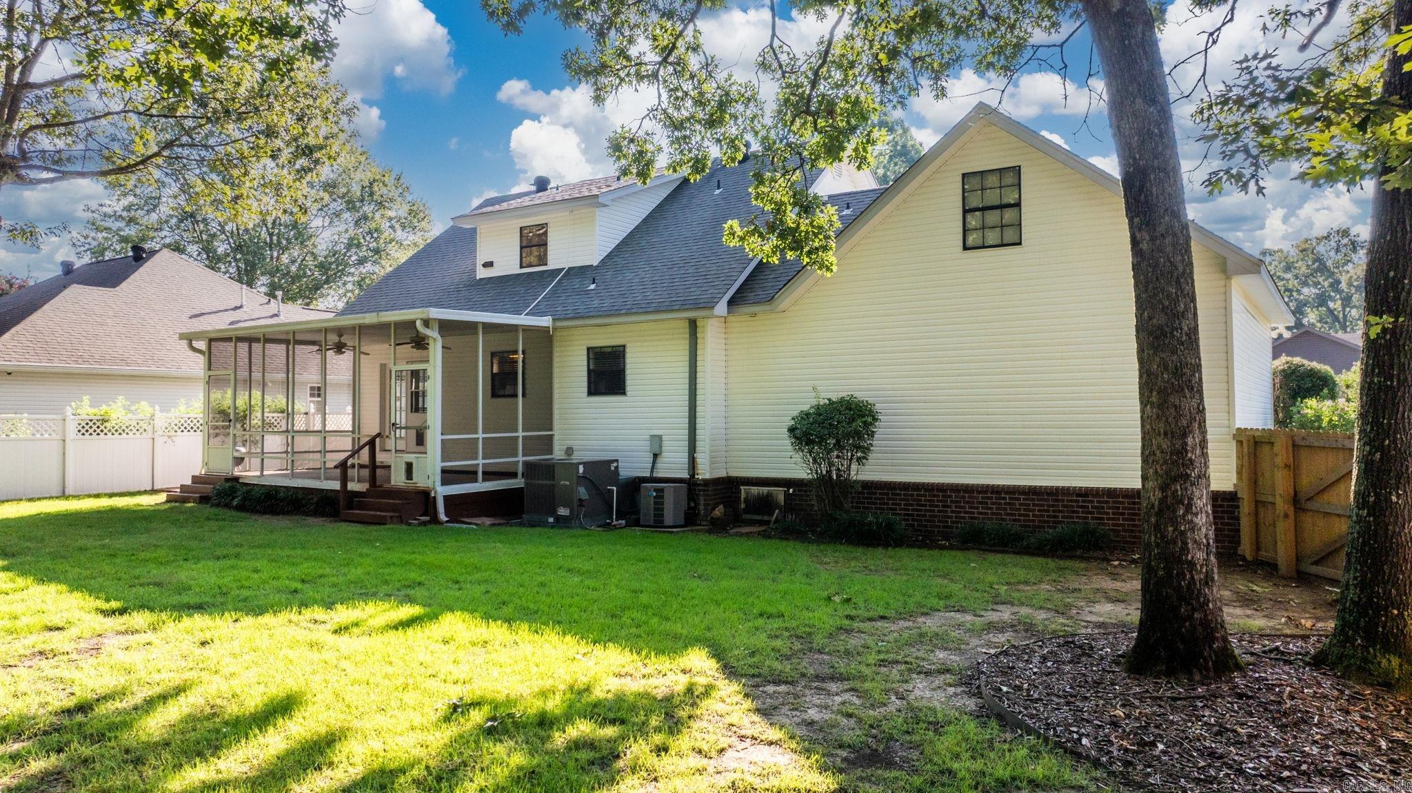 WESTLAKE - Residential