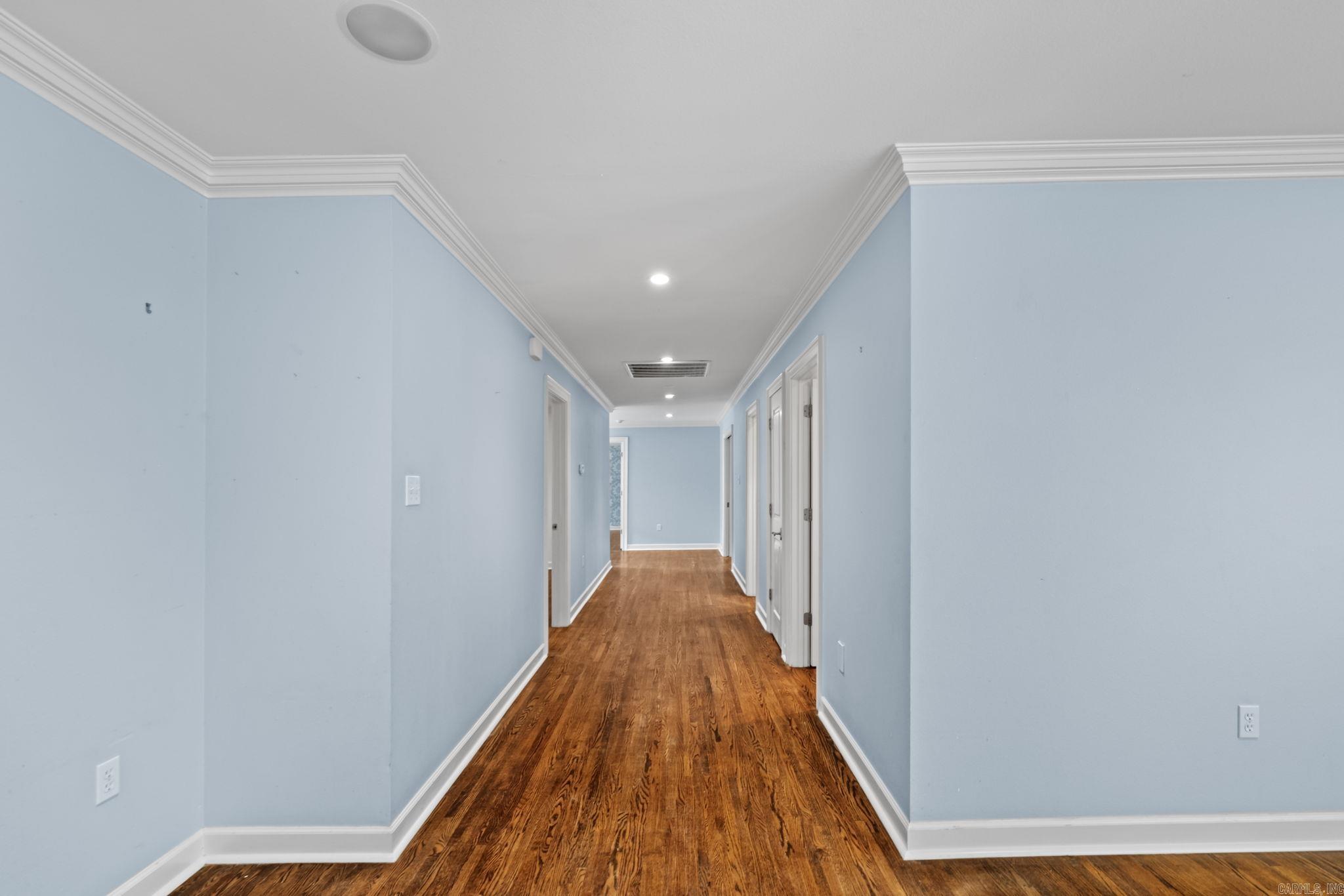 Pine Manor - Residential