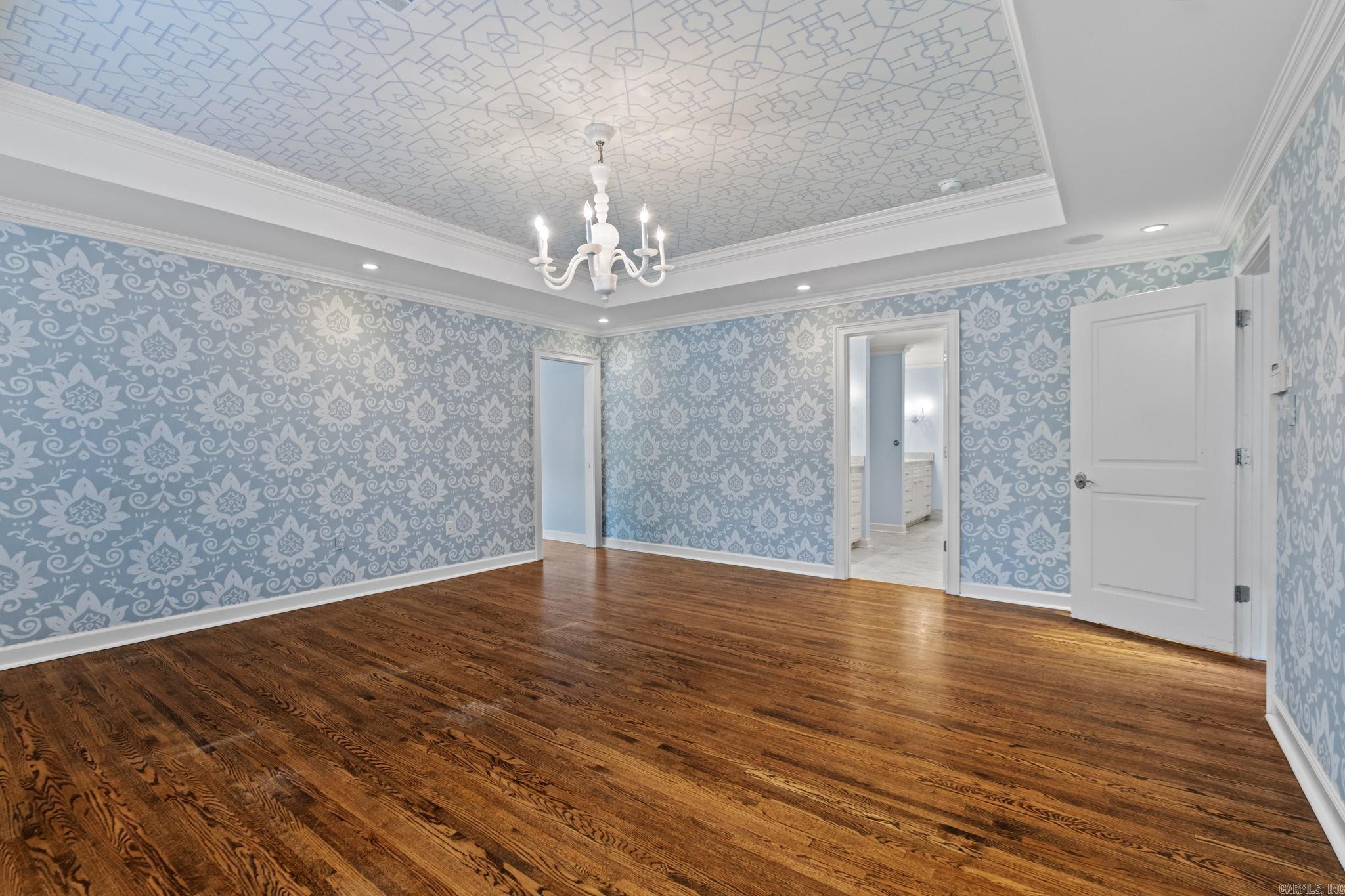 Pine Manor - Residential