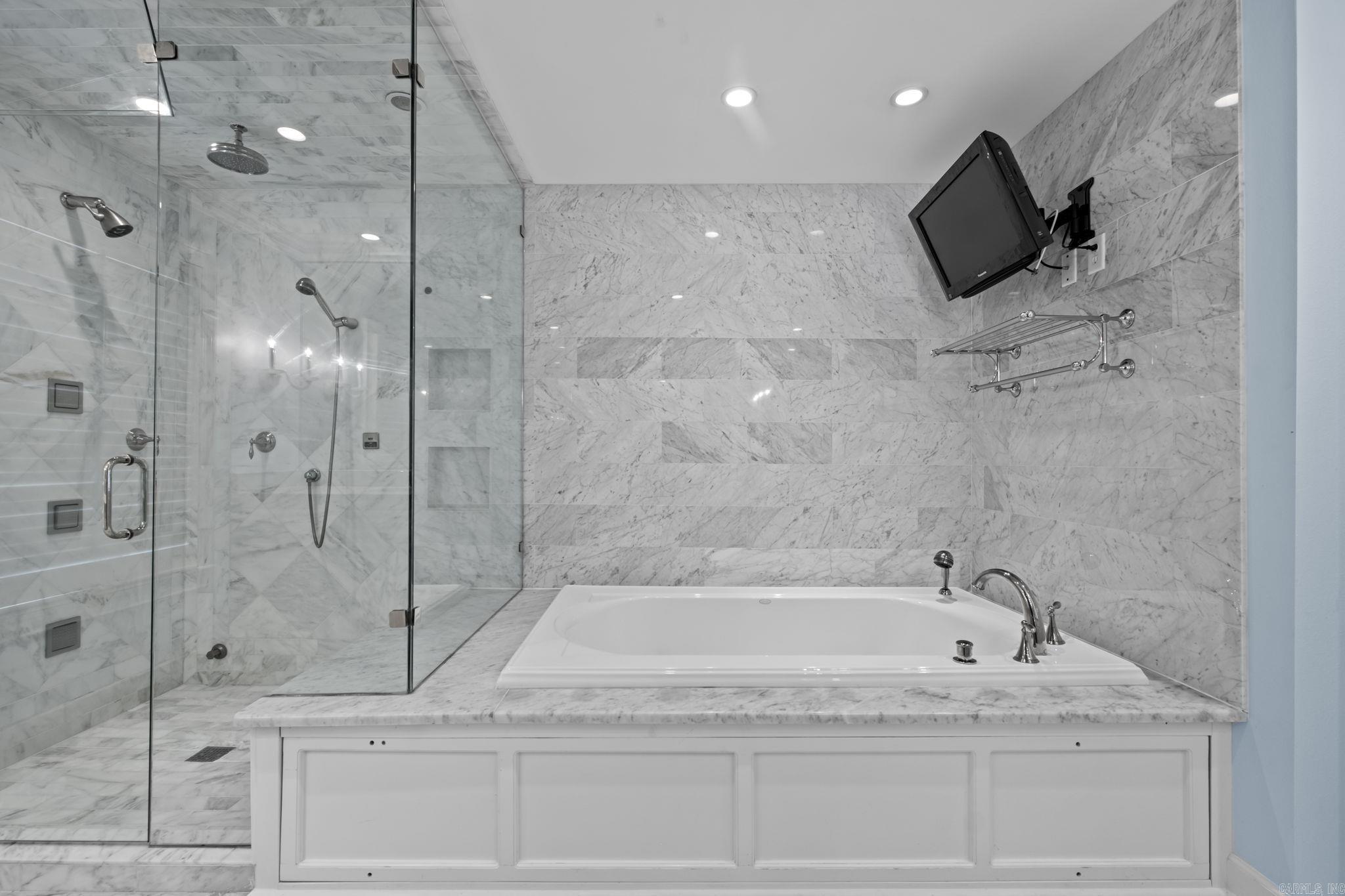 Pine Manor - Residential