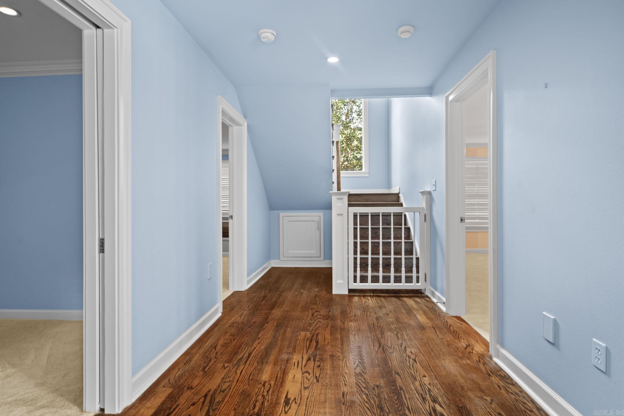 Pine Manor - Residential