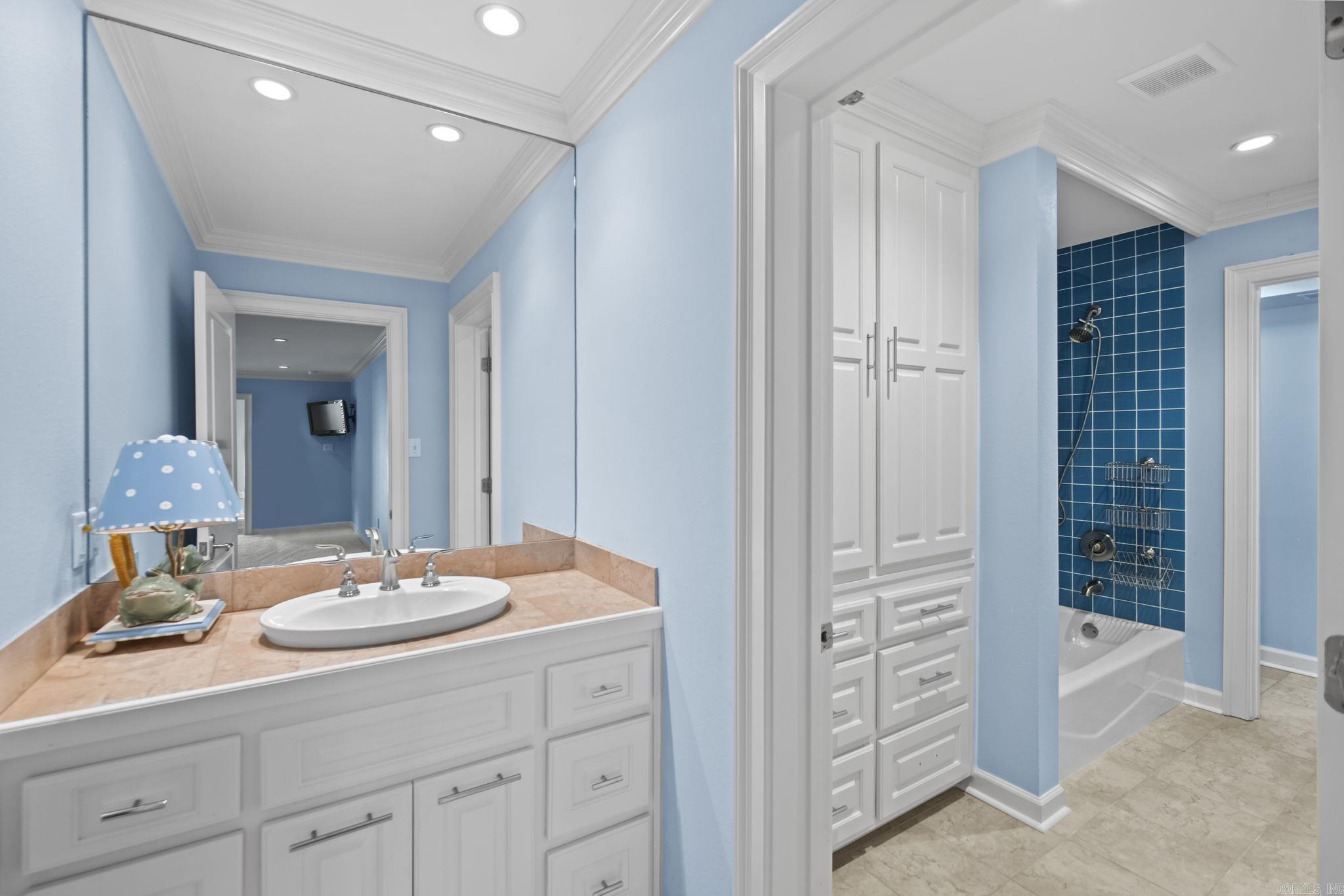 Pine Manor - Residential