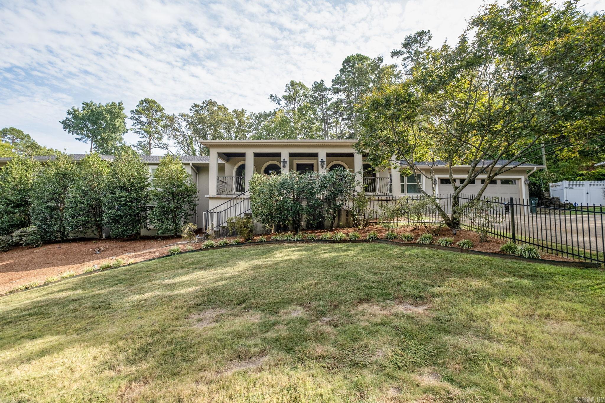 Pine Manor - Residential