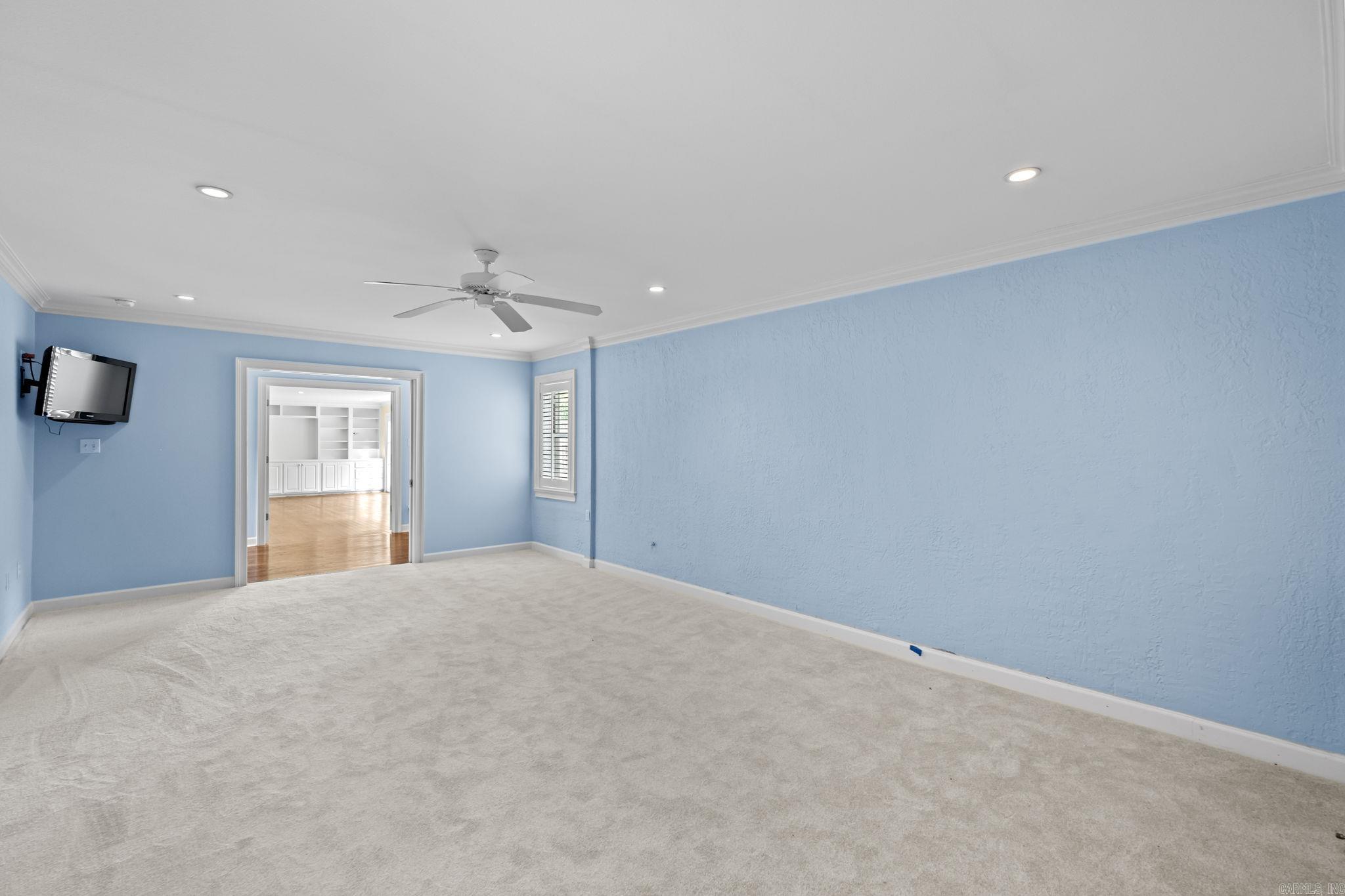 Pine Manor - Residential