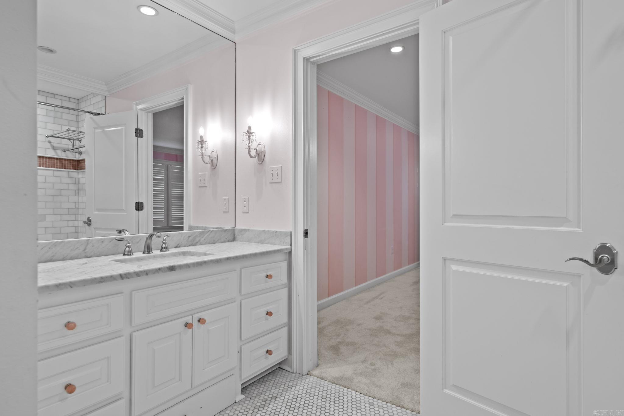 Pine Manor - Residential