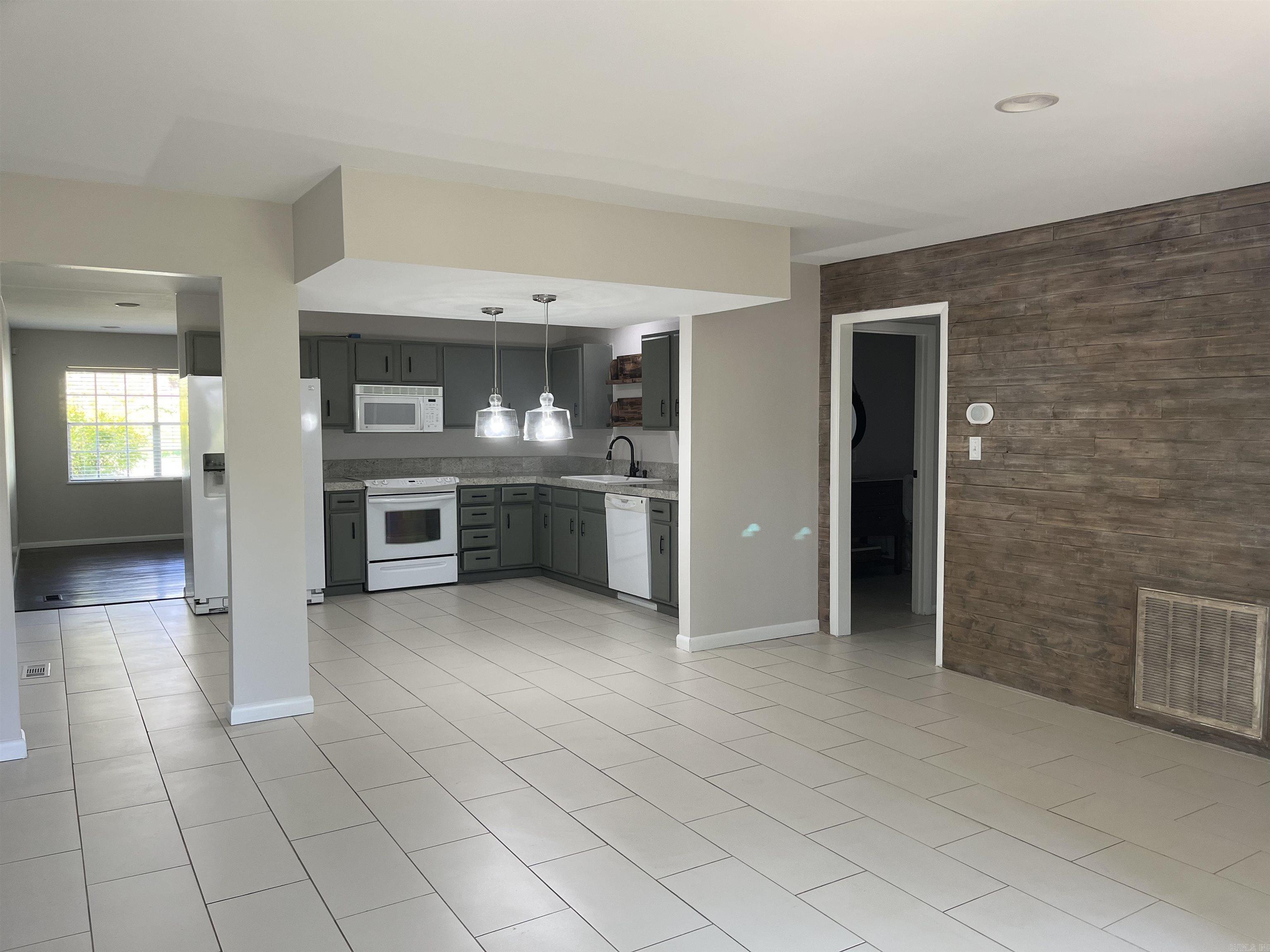 Wilton Heights - Residential Lease