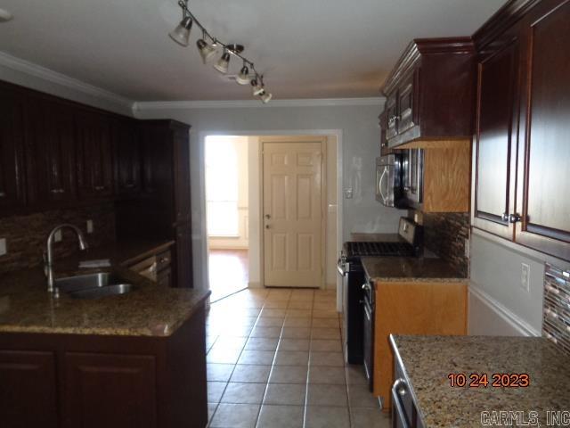 WEDGEWOOD CREEK - Residential