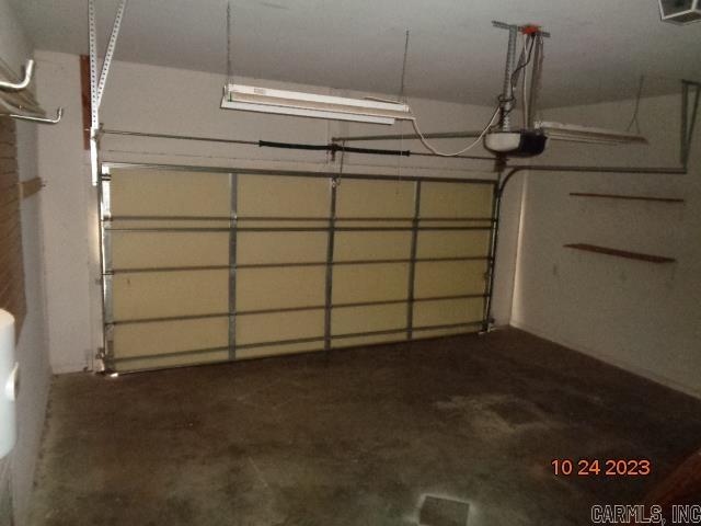 WEDGEWOOD CREEK - Residential