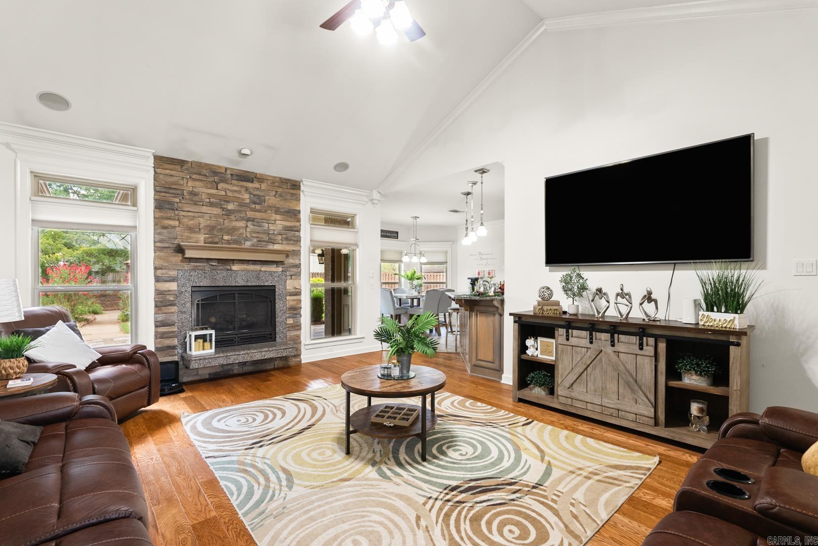SOUTH WIND - Residential