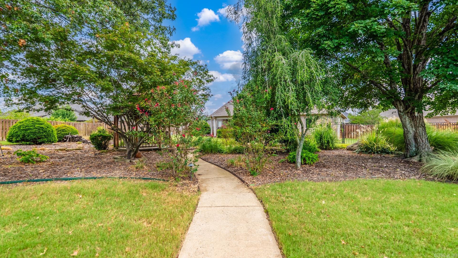 SOUTH WIND - Residential