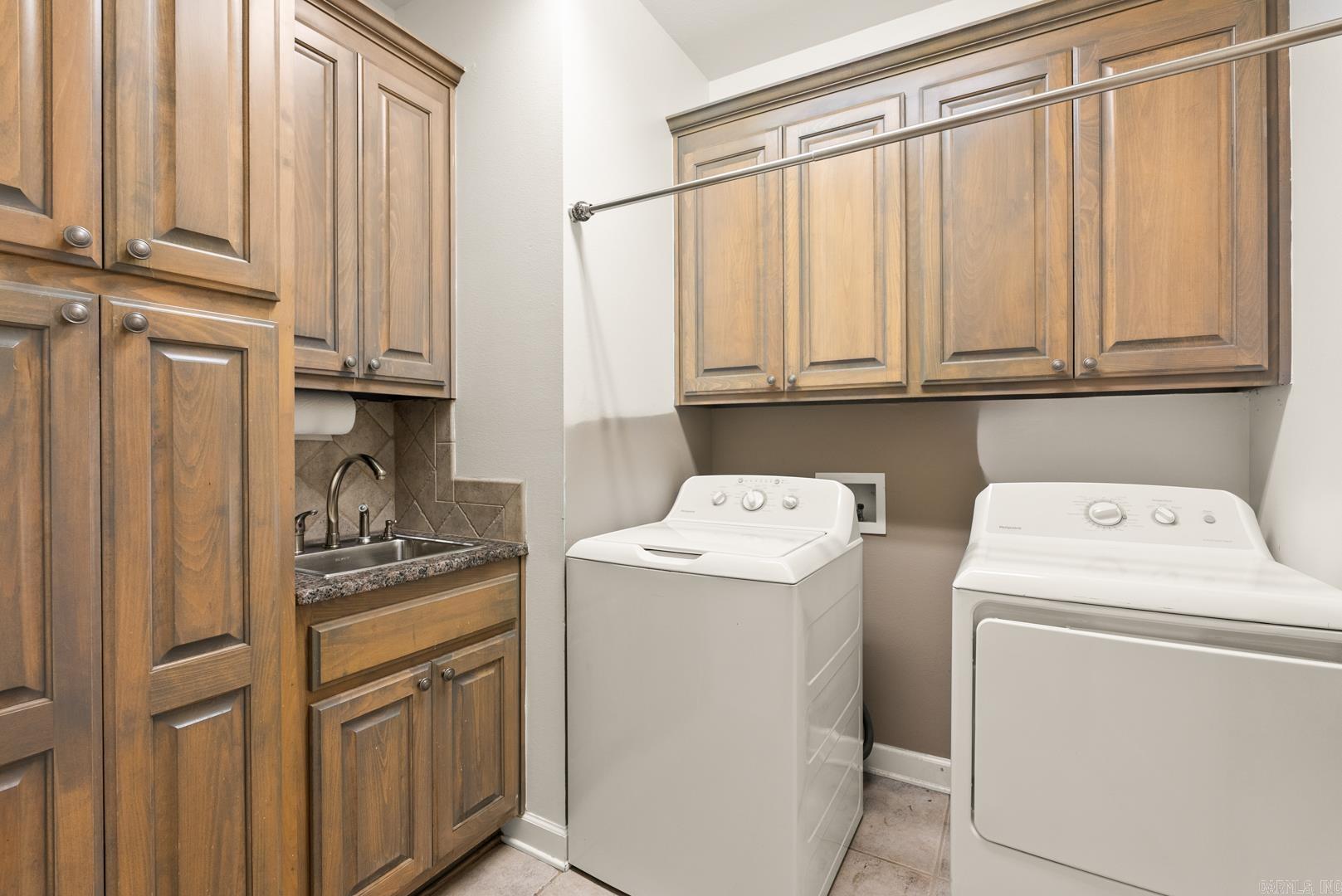 SOUTH WIND - Residential