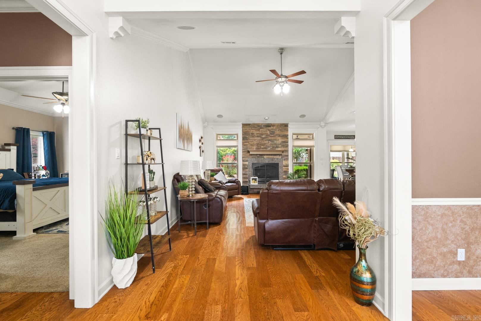 SOUTH WIND - Residential