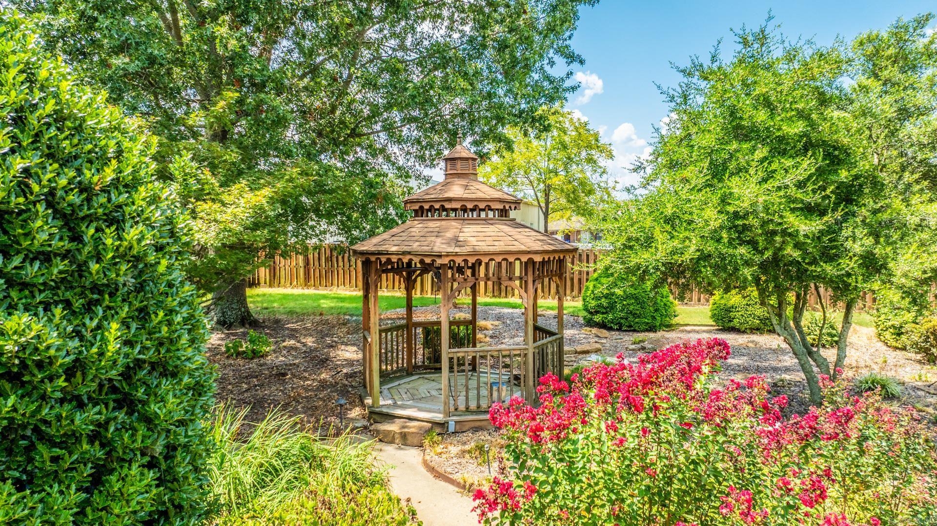 SOUTH WIND - Residential