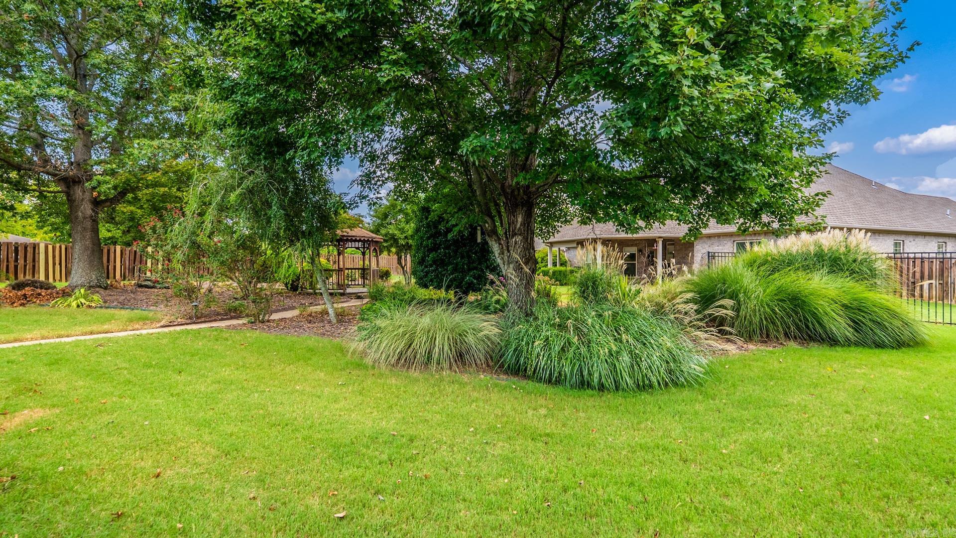 SOUTH WIND - Residential