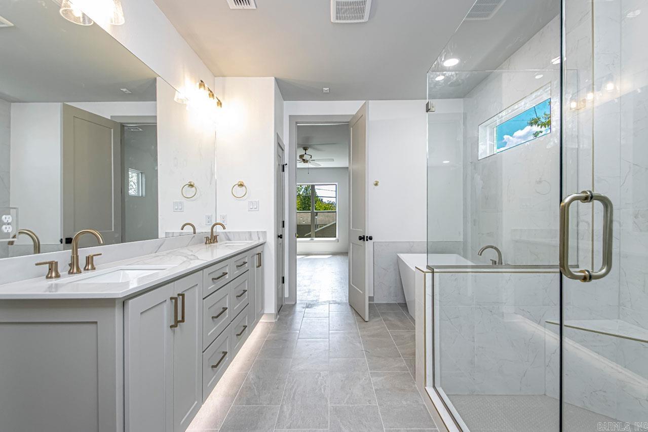 CAMMACK WOODS - Residential