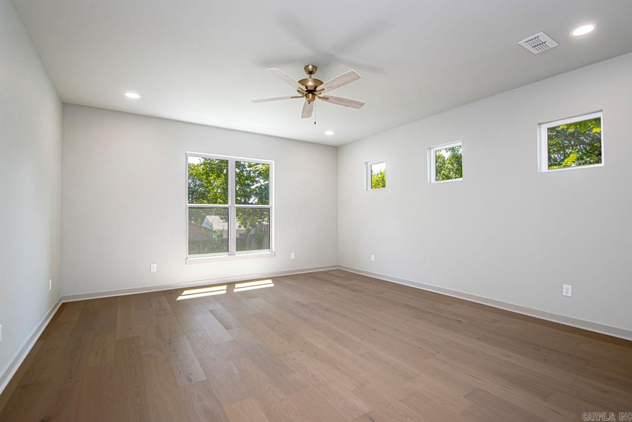 CAMMACK WOODS - Residential