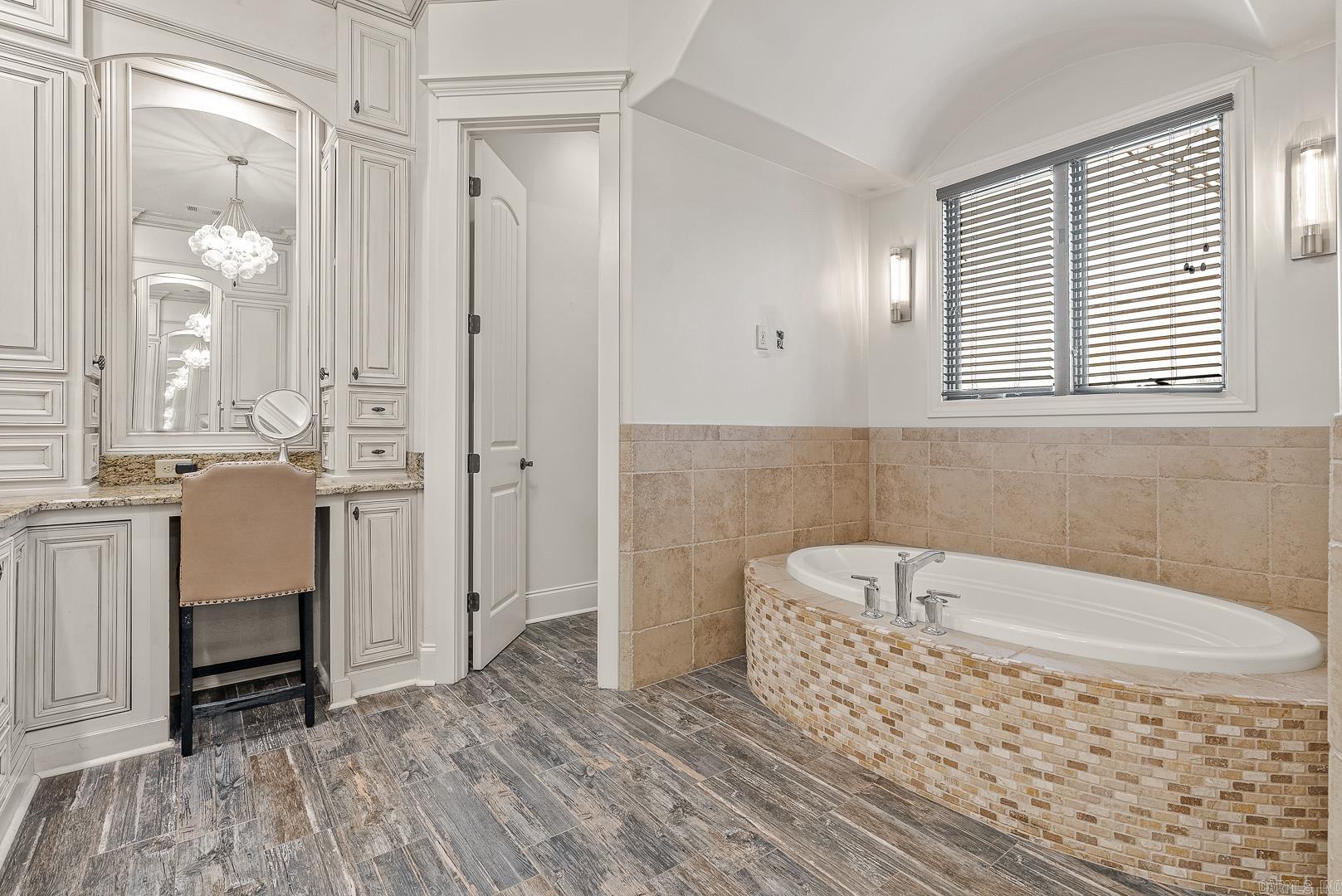 DUNWOODY-HUNTCLIFF - Residential