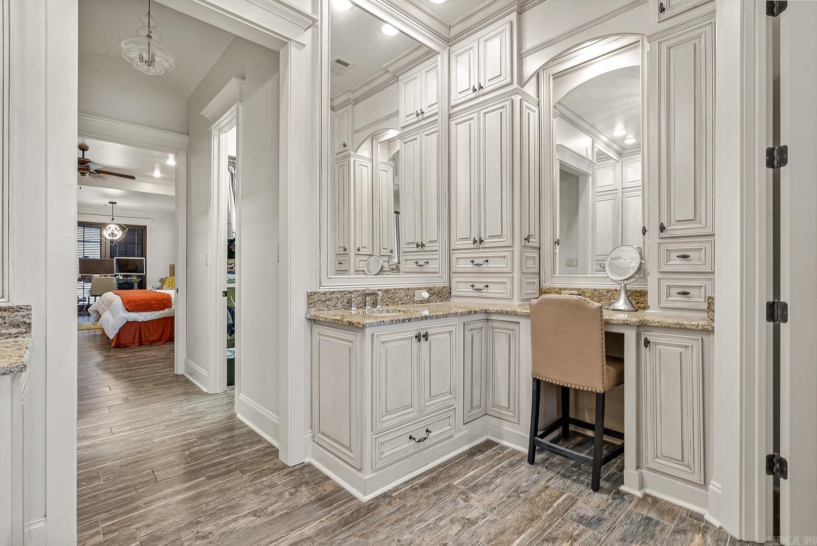 DUNWOODY-HUNTCLIFF - Residential