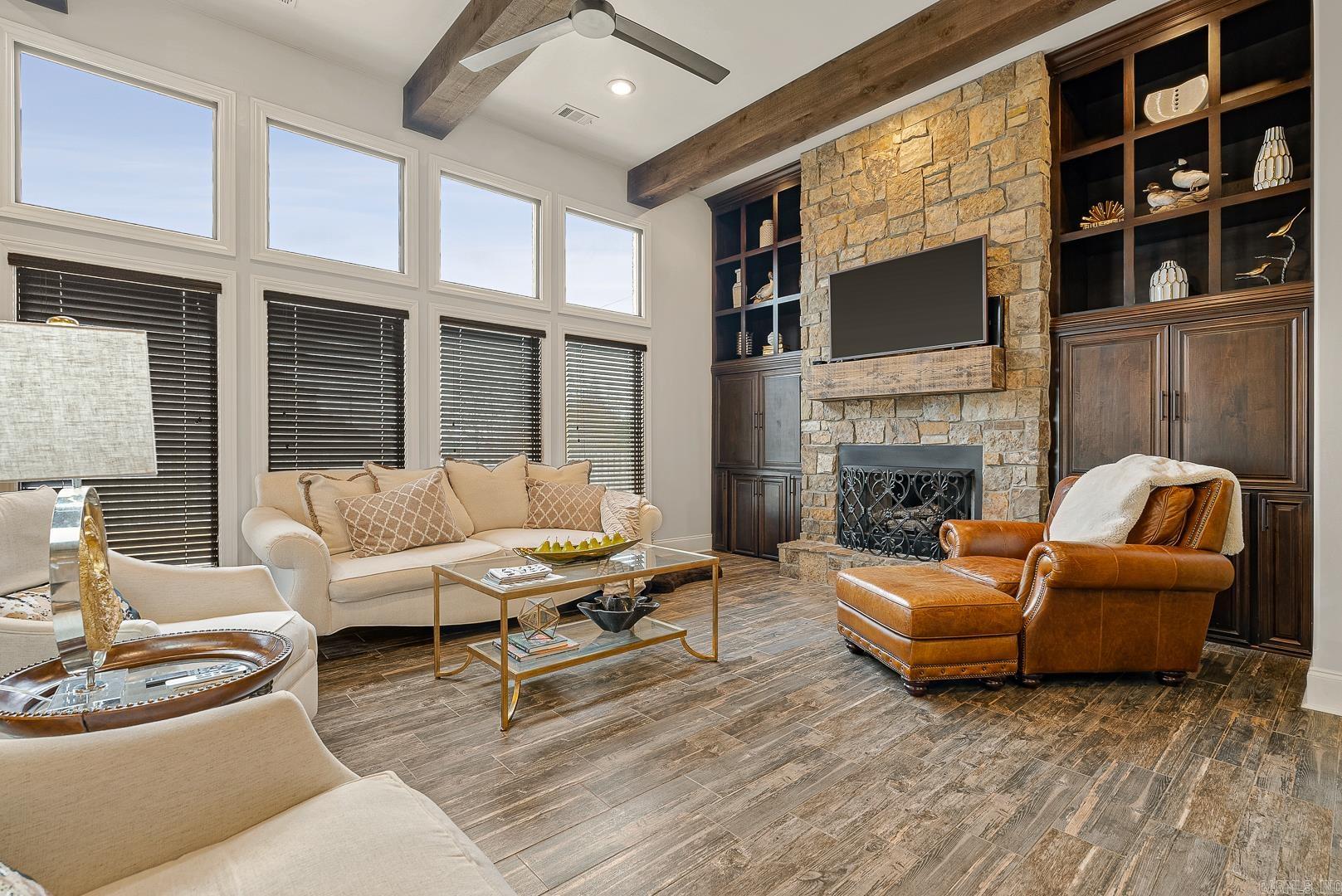 DUNWOODY-HUNTCLIFF - Residential
