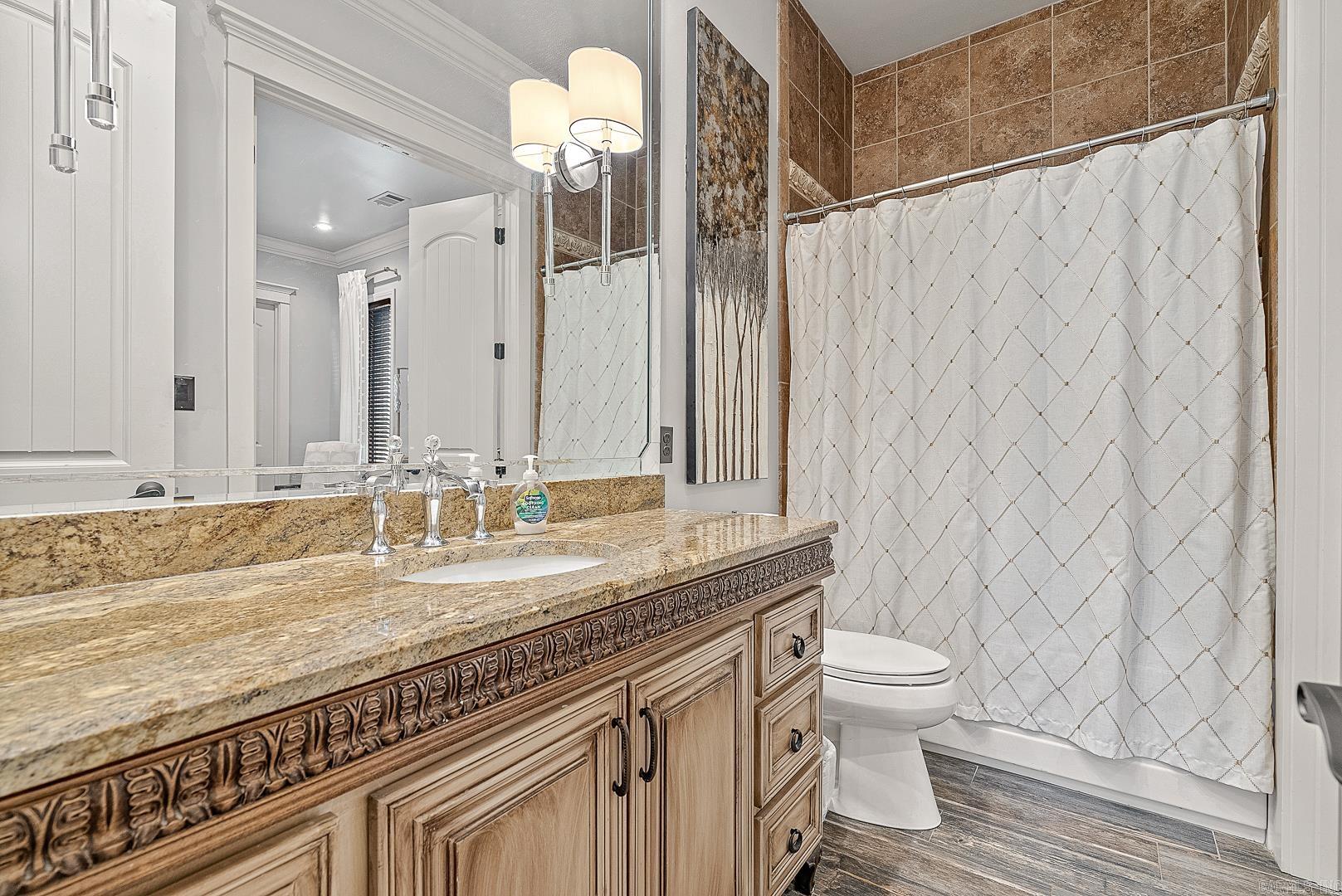 DUNWOODY-HUNTCLIFF - Residential