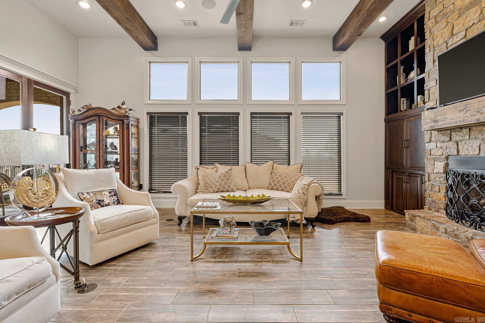 DUNWOODY-HUNTCLIFF - Residential