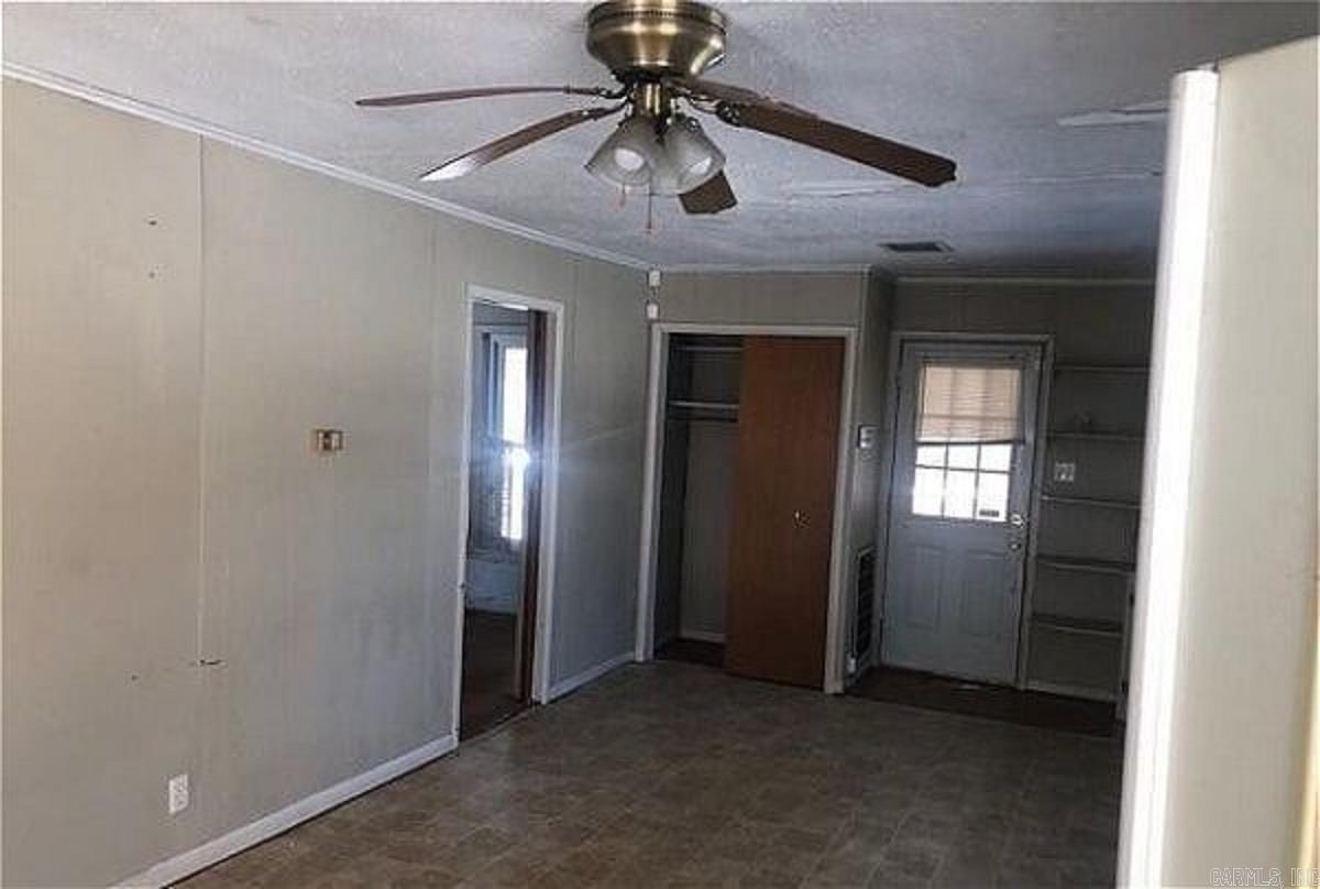 Scott Inside - Residential