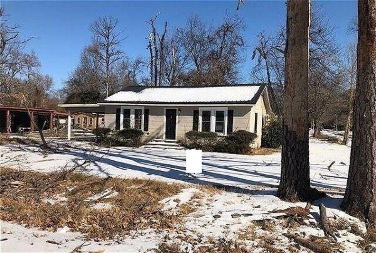 2 bed and 1 bath home.